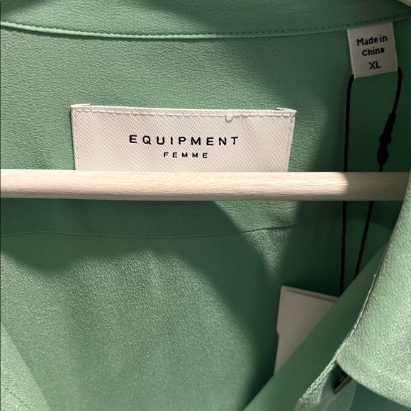 NWT Equipment Creme de Menthe Button-Down Leona Silk Shirt Sz XL - Picture 2 of 9